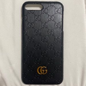 Gucci black IPhone 7 Plus phone case!